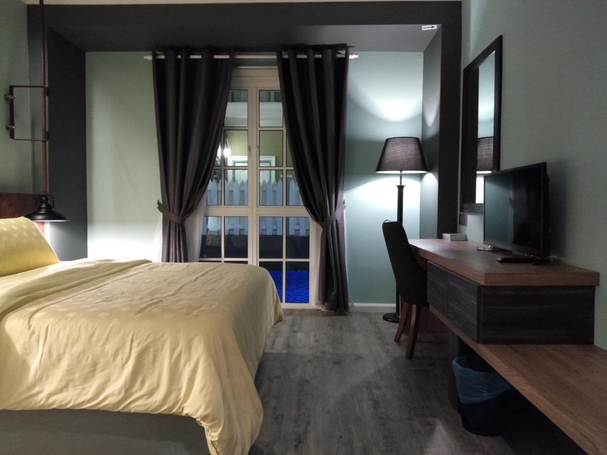 Royale Chenang